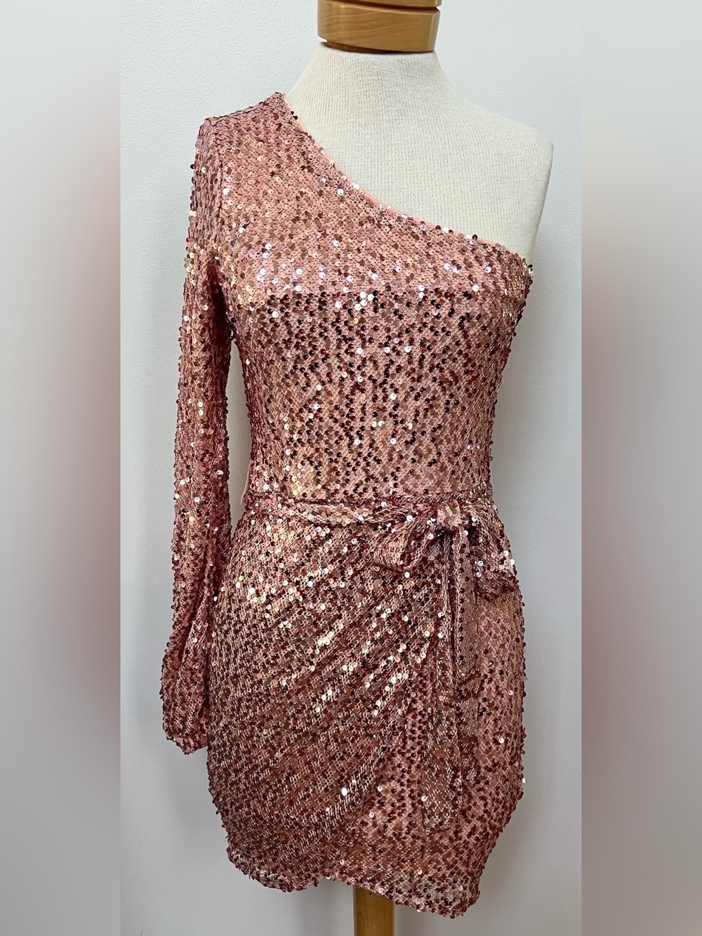 Bebe Rose Gold Sequin One Shoulder Mini Dress Size S NYE Cocktail Party